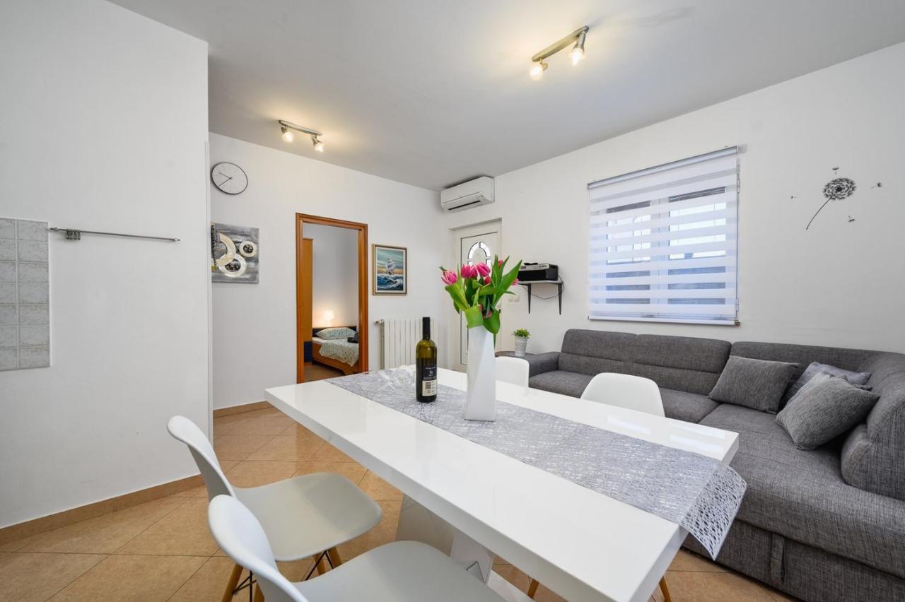 Bozica House With Apartments Murine Dış mekan fotoğraf